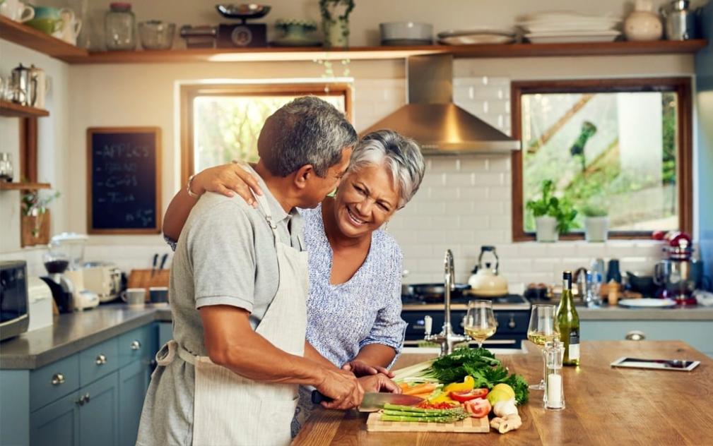 What Are Some Easy and Healthy Recipes for Seniors?